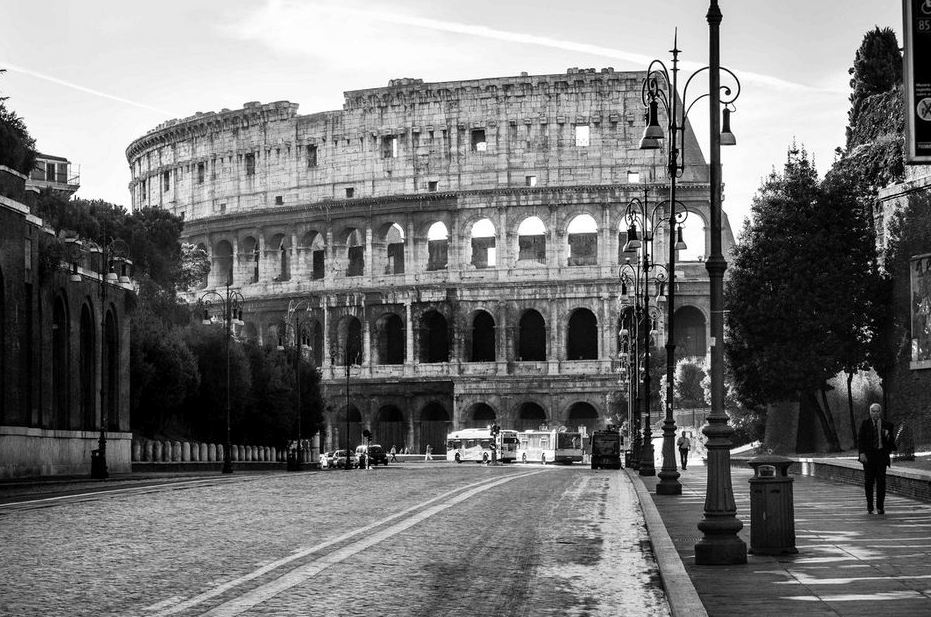 Hình bài viết Ánh chiều tà trên Thành Rome