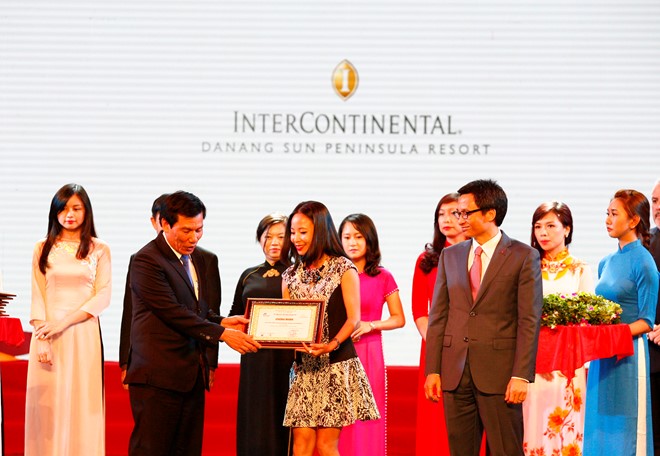 Hình bài viết InterContinental Danang đạt giải khách sạn 5 sao hàng đầu VN