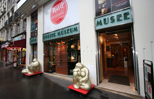 Hình bài viết Bảo tàng tình dục Paris bán tháo đồ để đóng cửa