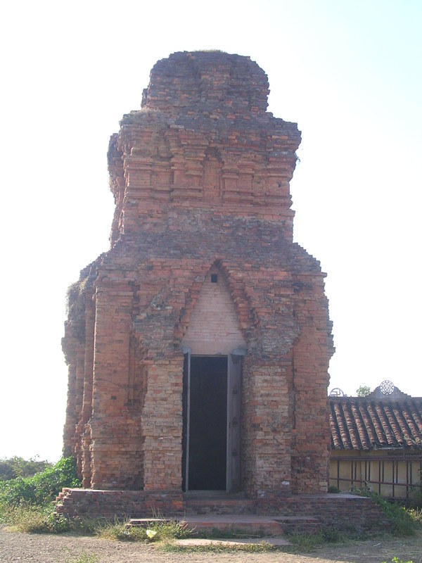 Hình ảnh Tháp Chăm khi mở cửa - Tháp Chăm Pô-Sha-Nư