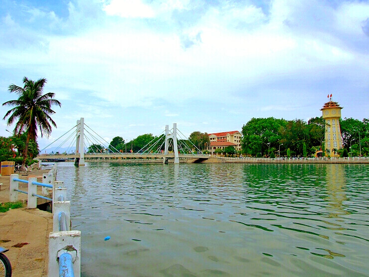 Hình ảnh Tháp nước- biểu tượng của thành phố Phan Thiết - Tháp nước Phan Thiết
