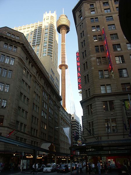 Hình ảnh Nhin tu duoi len.jpg - Sydney Tower
