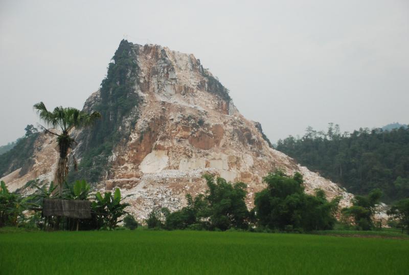 Hình ảnh Núi đá Lục Yên - Lục Yên