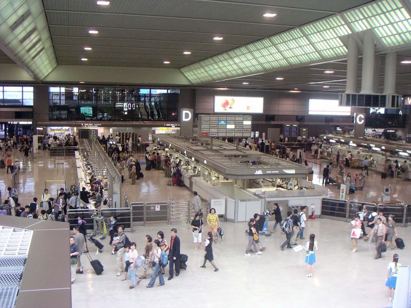Hình ảnh Quầy giao dịch, bán vé của sân bay quốc tế Narita - Sân bay quốc tế Narita