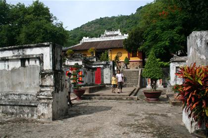 Hình ảnh Lang mo Thoai Ngoc Hau - Đền thờ Thoại Ngọc Hầu