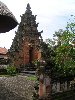 Hình ảnh Hầu hết các tượng thờ đều làm từ 1 loại đá núi lửa đặc trưng ở địa phương này. Rất dễ đẽo gọt. - Bali