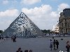 Hình ảnh Kim tự tháp trước louvre - Bảo tàng Louvre
