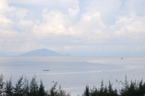 Hình ảnh 500x375_RachGia_NhinRa_HonTre - Kiên Giang