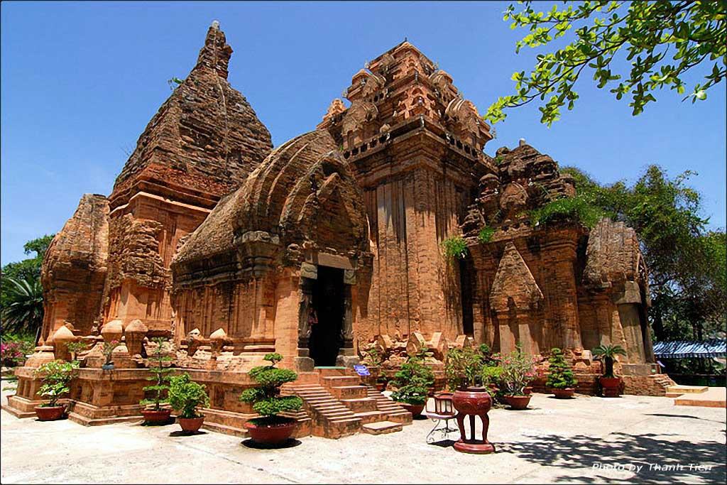 Hình ảnh Ponagar-Cham-Towers-3 - Nha Trang
