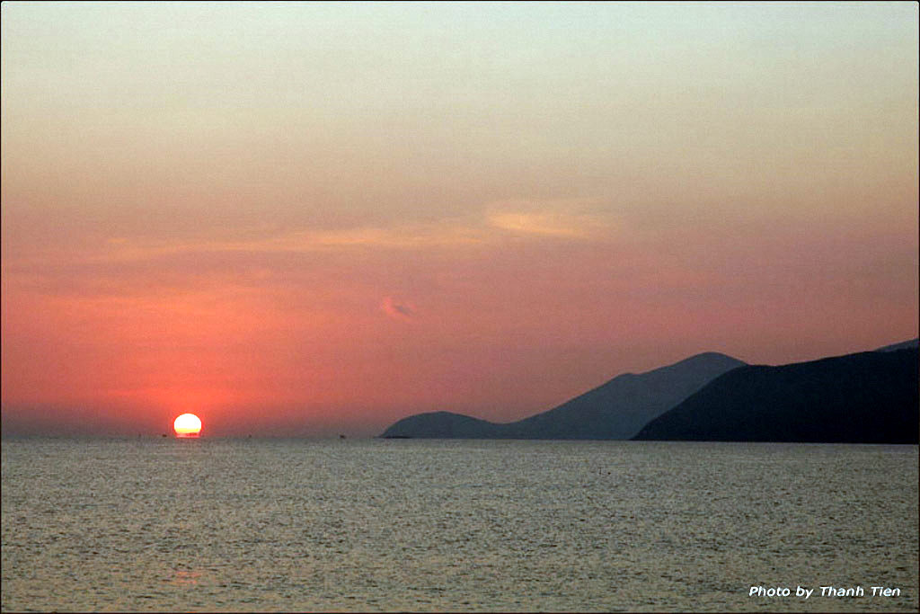 Hình ảnh Sunrise-in-Nha-Trang-beach-city-2 - Nha Trang