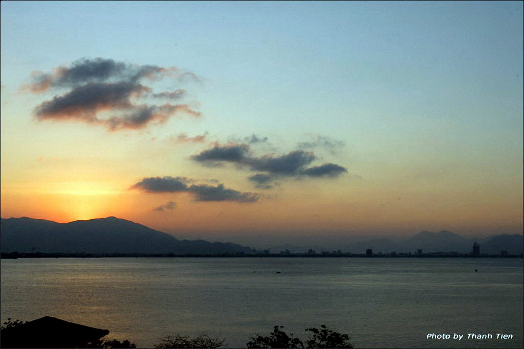 Hình ảnh Sunset-in-Nha-Trang-beach-city - Nha Trang