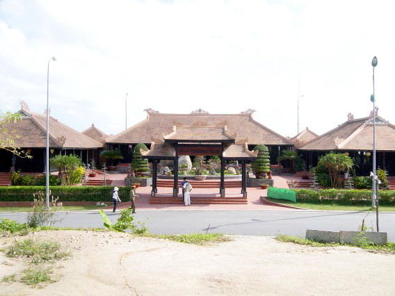 Hình ảnh Hội quán Hòn Chồng - Hòn Chồng