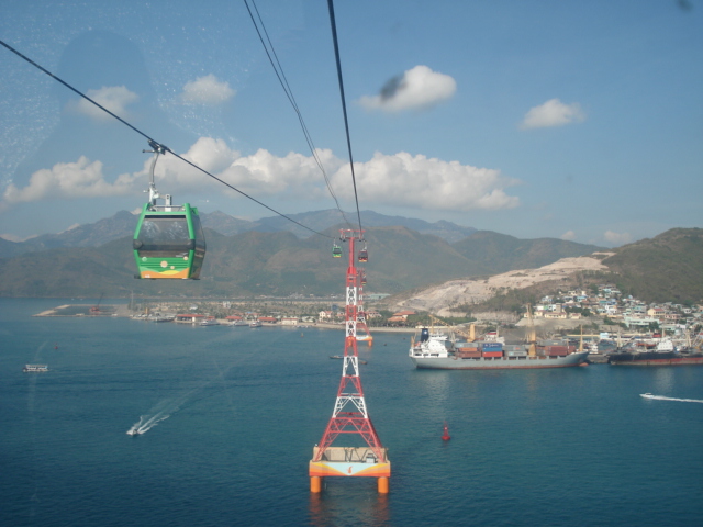 Hình ảnh CAP TREO VIN.jpg - Vinpearl Land