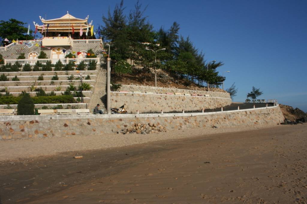 Hình ảnh Đền Dinh Cô 3 - Đền Dinh Cô