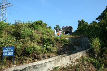 Hình ảnh Deo Ngang - Tren dinh Hoanh Son Quan - Đèo Ngang